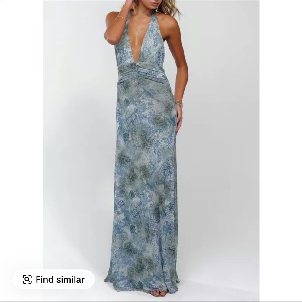 Elegant Blue Halter Maxi Dress